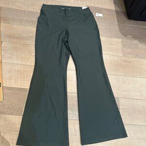 OLD NAVY WOMENS XL EXTRA HIGH RISE GREEN LEGGINGS FLARE NEW